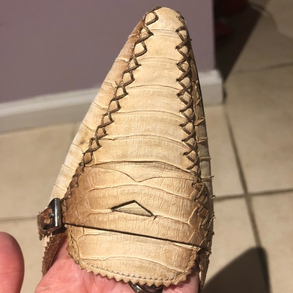 prada shoes - Picture 3 of 6